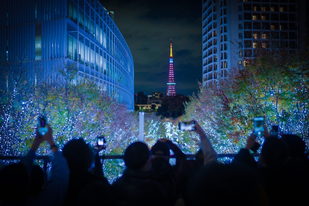 (Actus): Tokyo s’embrase de lumière à l’approche des&nbsp;fêtes