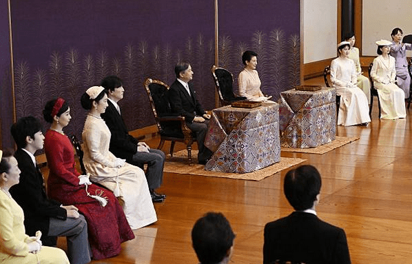 (Actus): Sous l’éclat de Vénus, l’empereur Naruhito formule un vœu de paix pour le&nbsp;monde