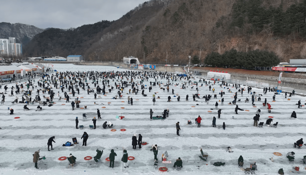 (Corée du sud) Hwacheon brille de jour comme de nuit au rythme de son festival&nbsp;hivernal