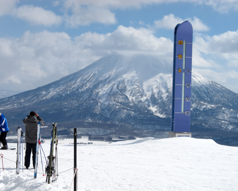 (Actus): Le Japon perd ses pistes, les stations de ski au plus bas malgré l’afflux de touristes&nbsp;étrangers
