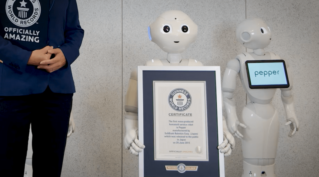 (Actus): Pepper entre au  Guinness World Records,comme le premier robot humanoïde de service produit en&nbsp;série