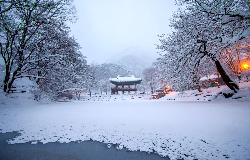 Baekyangsa sous la neige, l’élégance hivernale d’un temple au cœur de&nbsp;Baekamsan