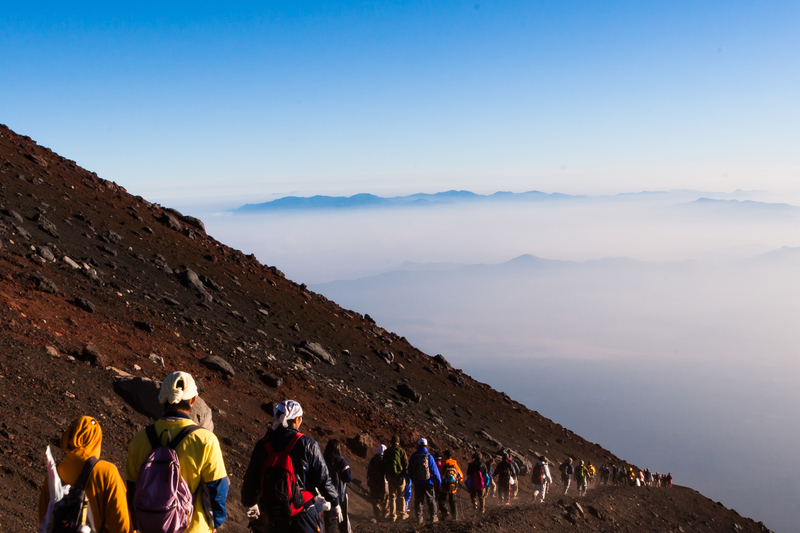 Un nombre record de randonneurs secourus dans les montagnes au Japon en 2025