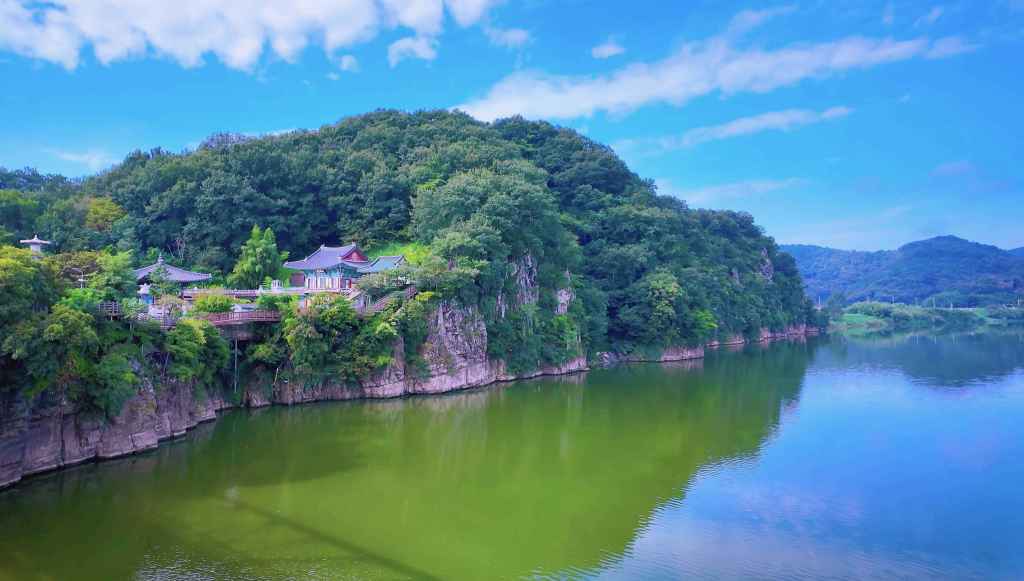 Neunggasa, un balcon sur le Nakdong entre spiritualité et patrimoine