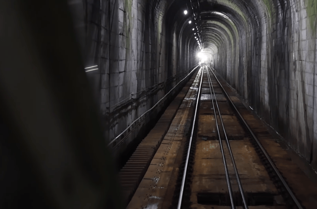 Dans les entrailles des Alpes japonaises, le nouveau parcours du Kurobe ouvre enfin ses portes